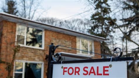 CREA says home sales in May post first year-over-year increase since June 2021